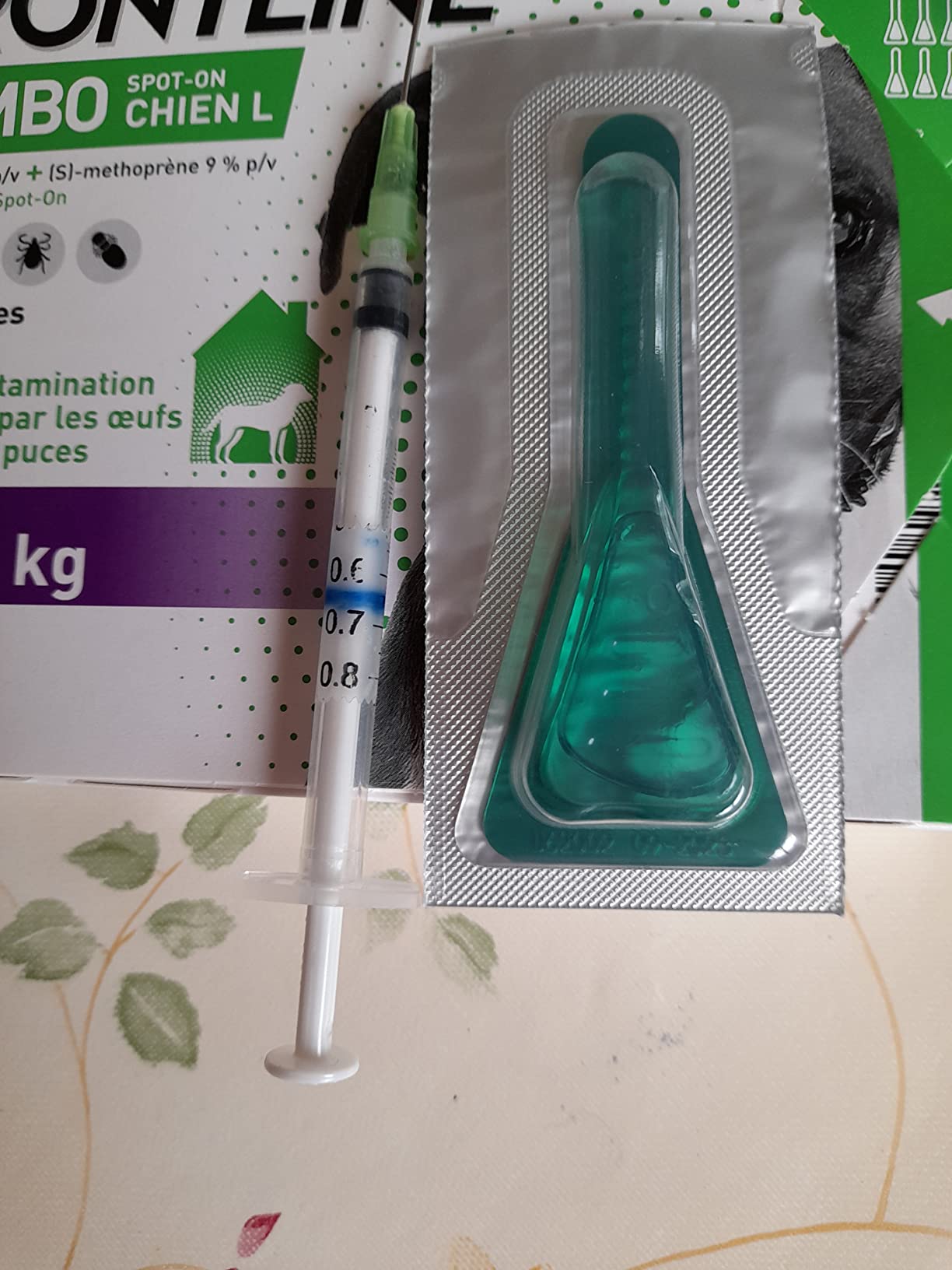 Frontline Combo L pipettes chien 20-40 kg 6 pipettes puces habitat
