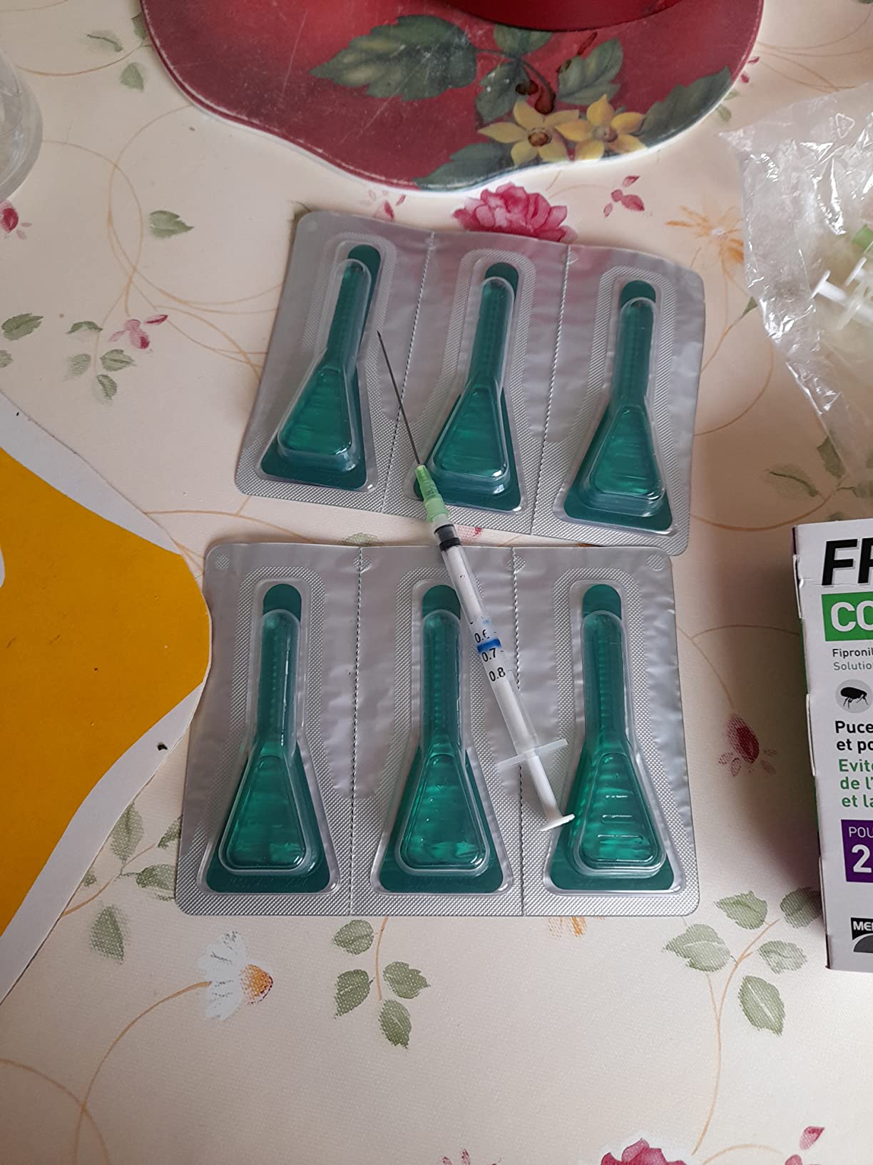 Frontline Combo L pipettes chien 20-40 kg 6 pipettes puces habitat